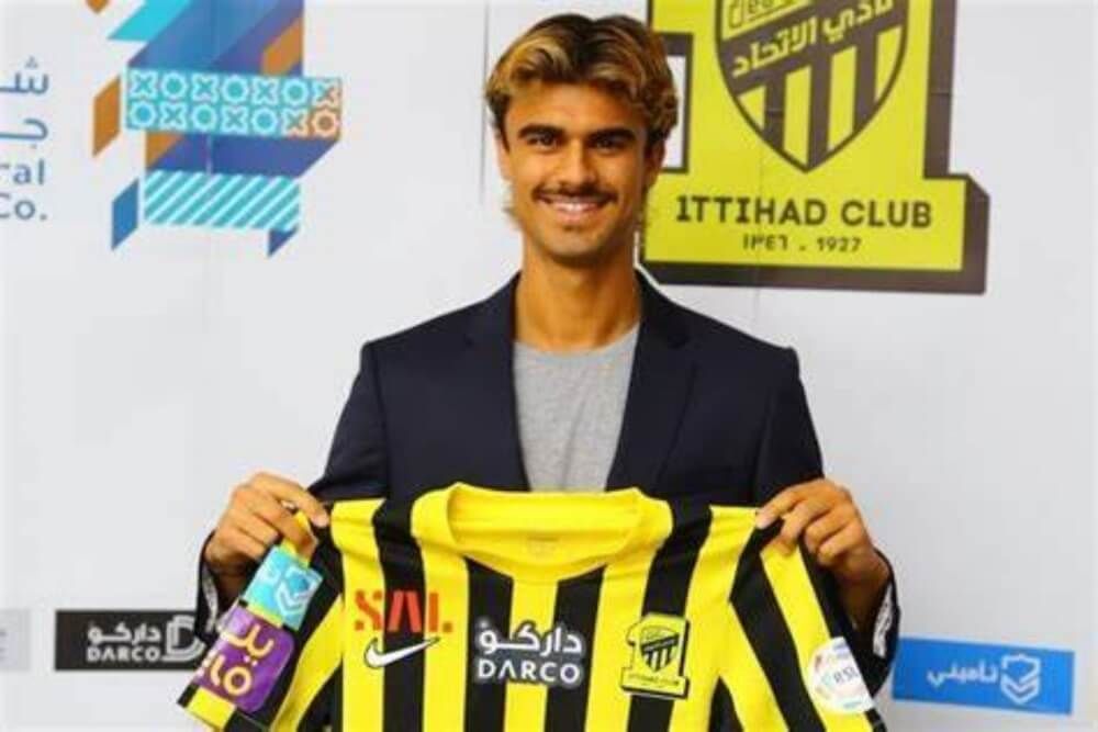 Miesiąc wystarczył. Piłkarz chce odejść z Arabii Saudyjskiej! Zdjęcie główne wpisu