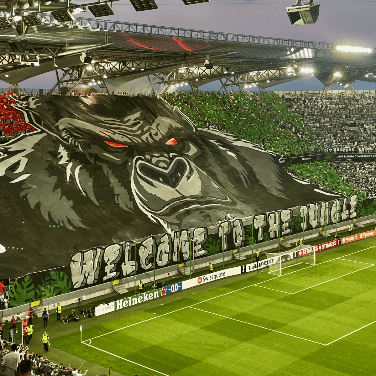 UEFA przyczepiła się do oprawy Legii. Absurdalny powód federacji Zdjęcie główne wpisu