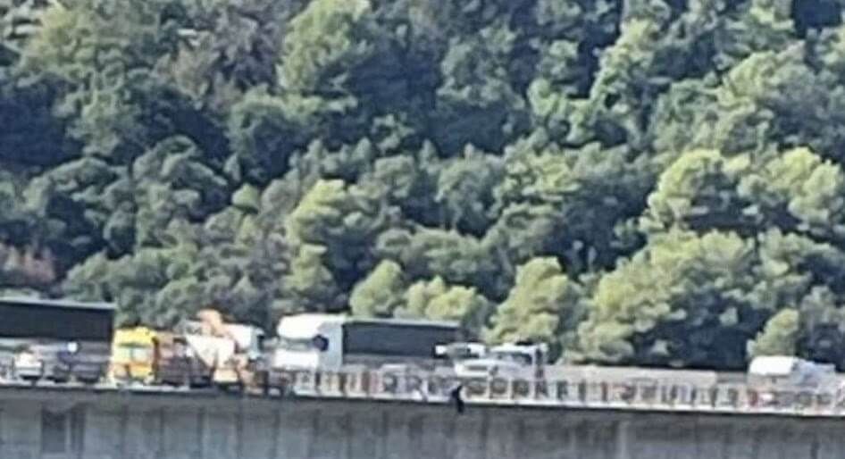 Chwile grozy we Francji! Piłkarz grozi samobójstwem Zdjęcie główne wpisu