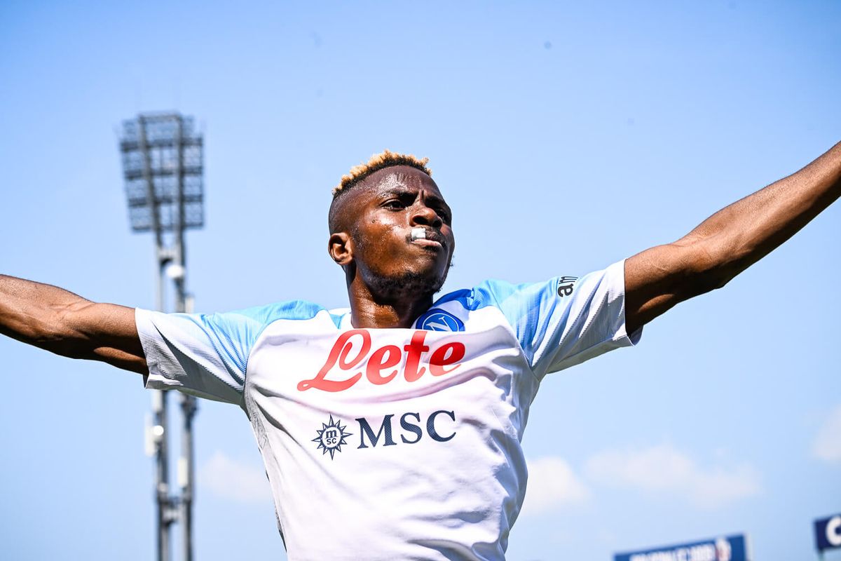 Napoli usunęło z kadry Osimhena. Bolesny cios w stronę Nigeryjczyka Zdjęcie główne wpisu