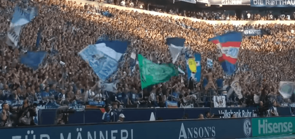 Kibice niemieckiego klubu proponują zatrudnienie trenerów z Ekstraklasy. „Potrafi sobie radzić z kryzysami” Zdjęcie główne wpisu