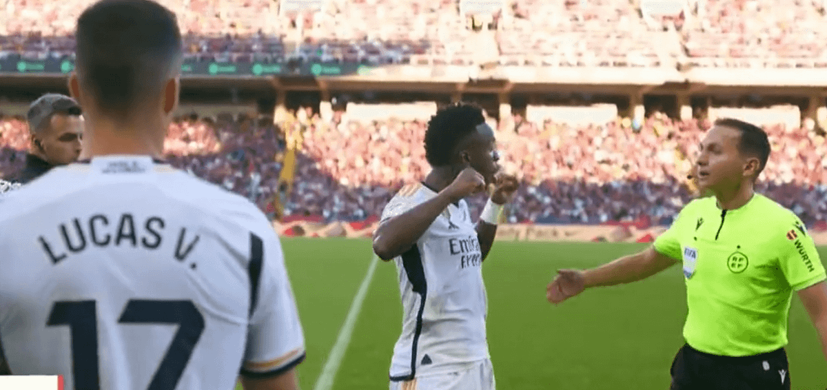 Rasistowski skandal podczas El Clasico. Kibice nazwali Viniciusa „małpą” i rzucili w jego stronę banana [ZDJĘCIE] Zdjęcie główne wpisu