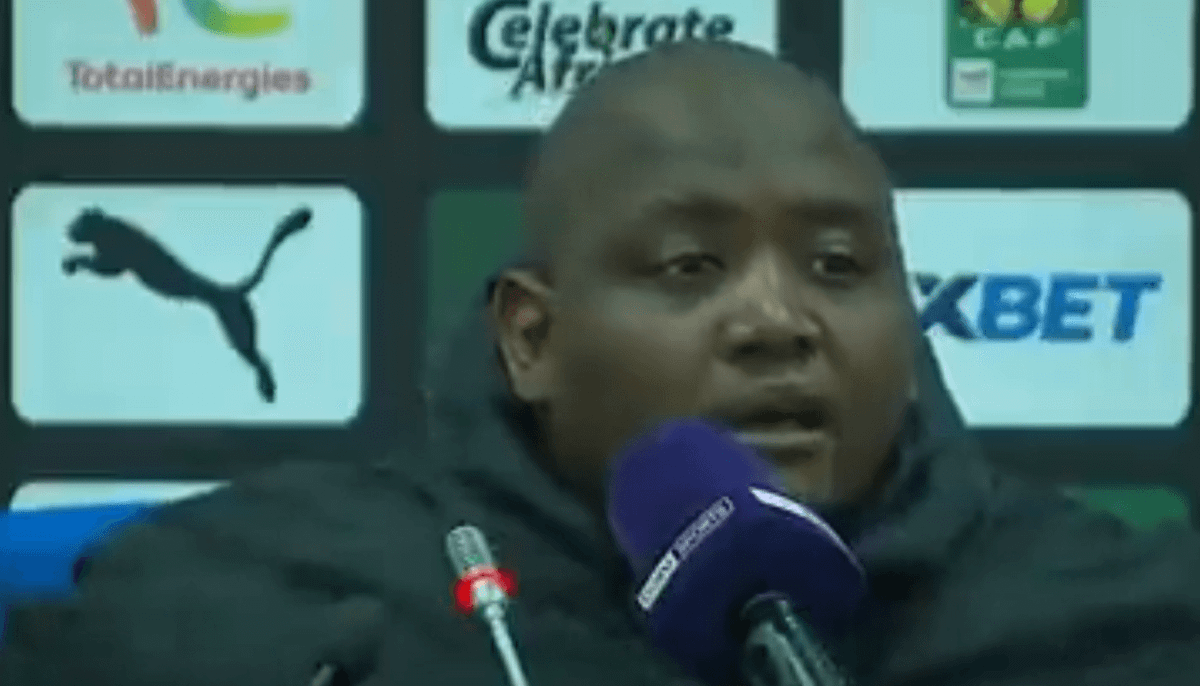 Lokalni szamani mieli pomóc zespołowi w wygranej? Szkoleniowiec klubu z Afrykańskiej Ligi Mistrzów wściekł się na dziennikarzy [WIDEO] Zdjęcie główne wpisu