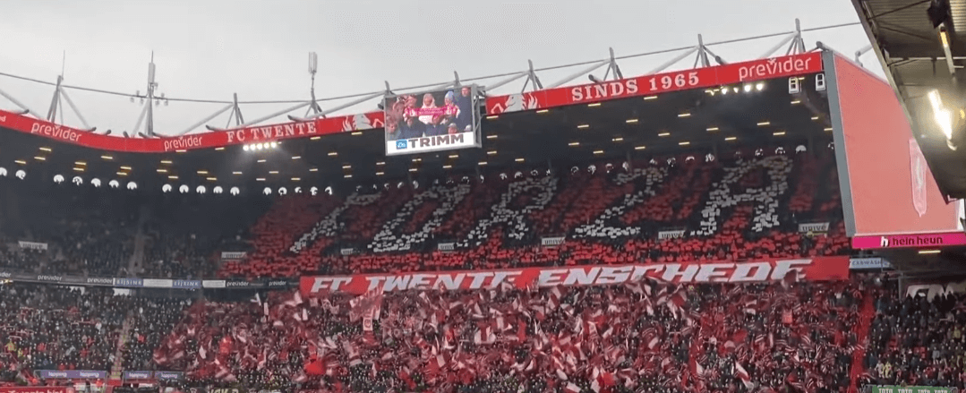 Holenderski klub opublikował raport sprzedażowy z poprzedniego sezonu. Na cateringu zarobili więcej niż… na transferach Zdjęcie główne wpisu