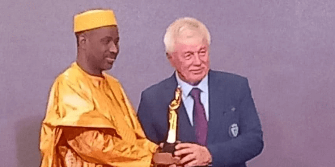 Polak trenerem roku w egzotyce. Przerwał imponującą passę sukcesów rywali Zdjęcie główne wpisu