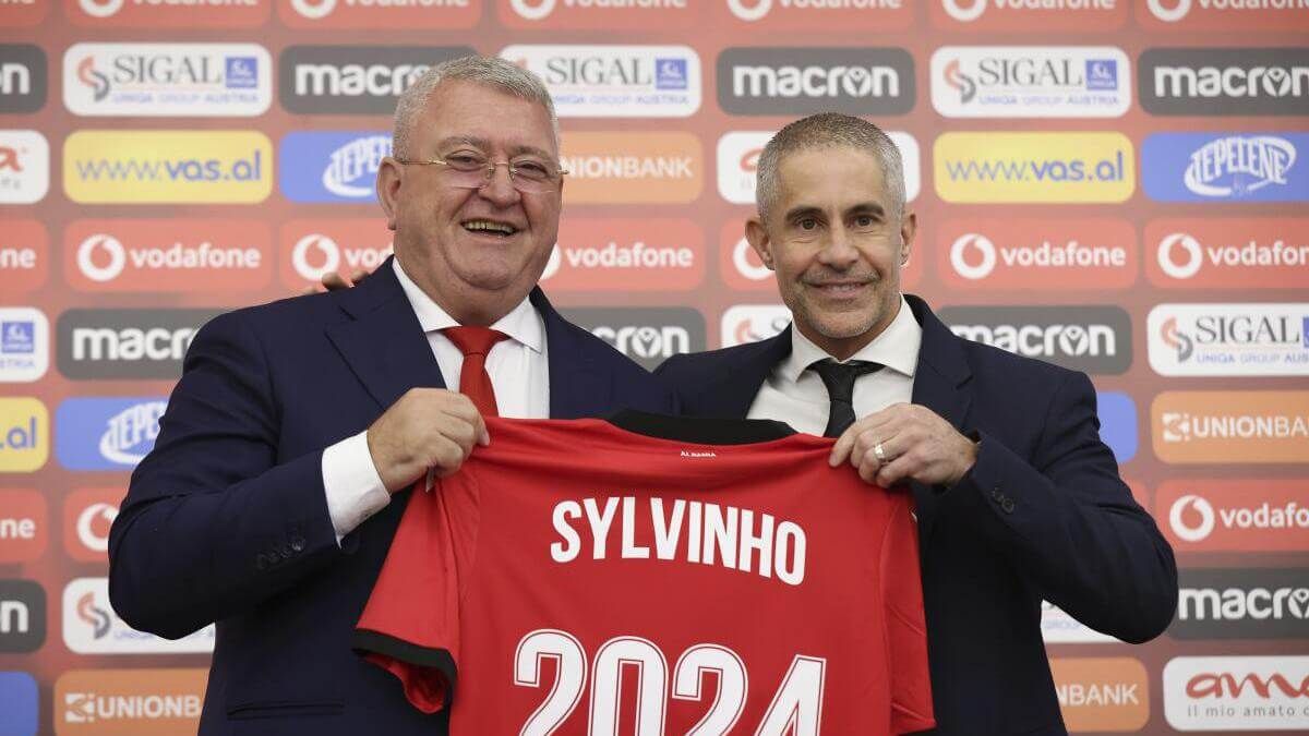 Selekcjoner Albanii ocenił grupę z Hiszpanią, Włochami i Chorwacją. „Brakuje Argentyny i Brazylii” Zdjęcie główne wpisu