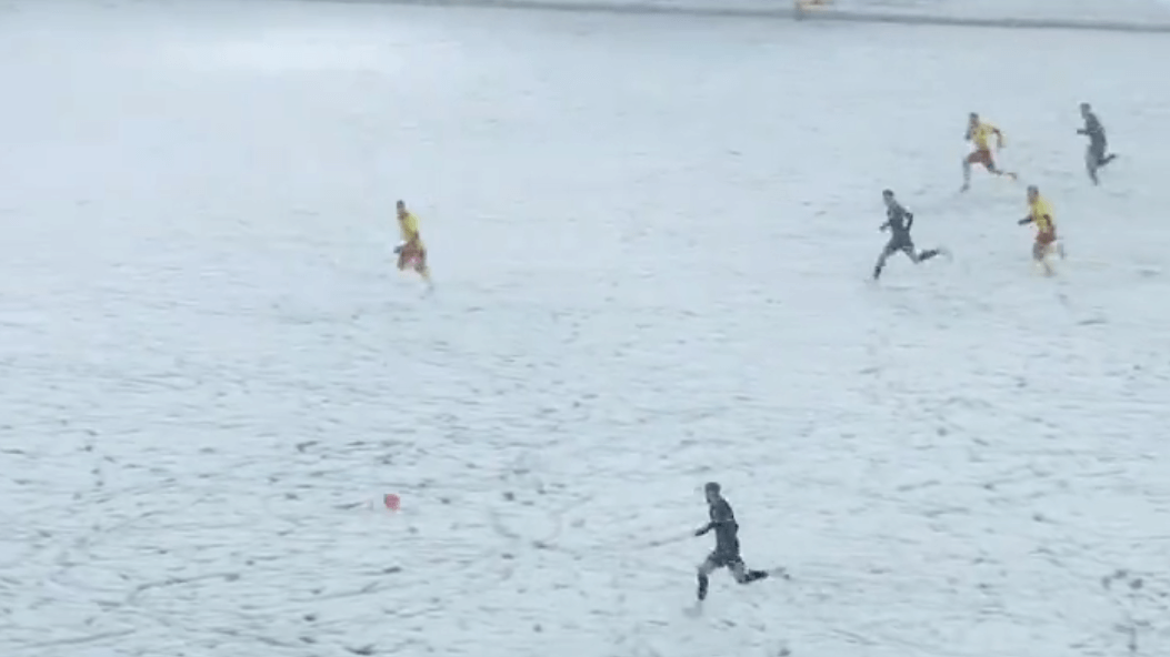 Rzecznik Lecha o warunkach w Kielcach: „To, że ten mecz się odbył, jest skandalem” Zdjęcie główne wpisu