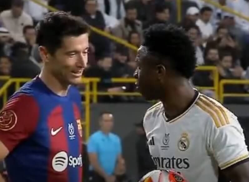 Robert Lewandowski próbował wyprowadzić Viniciusa z równowagi. „Ty strzelasz? Ty?” Zdjęcie główne wpisu