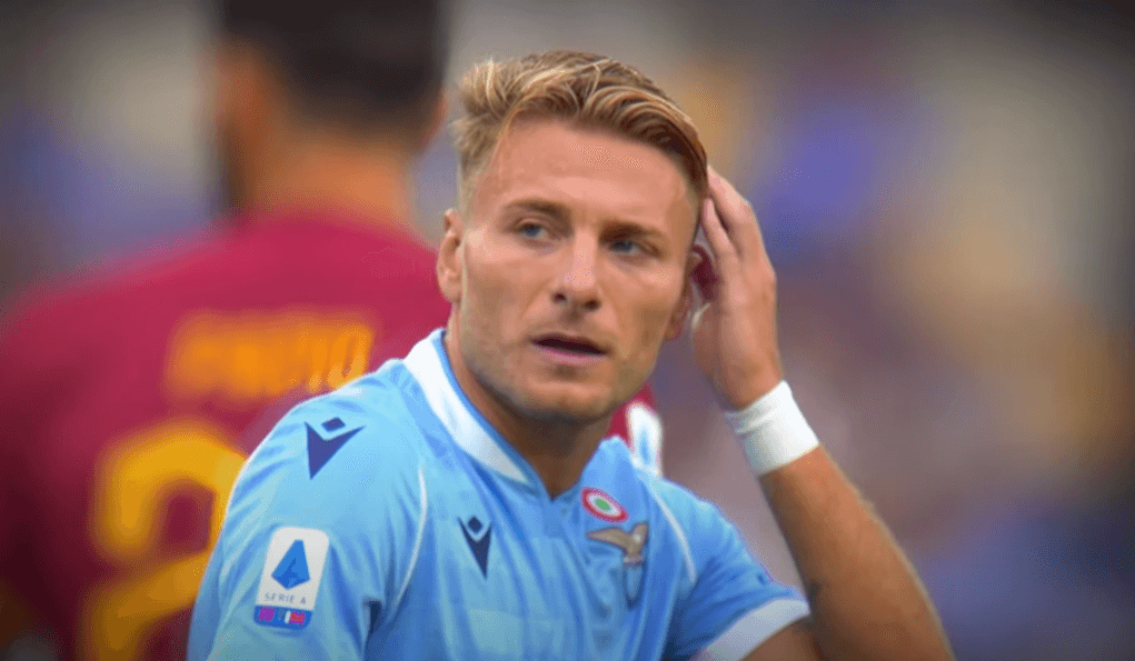 Fani Lazio naskoczyli na gwiazdę zespołu przy jego żonie i 4-letnim synu. „Zostali zaatakowani werbalnie i fizycznie przed przedszkolem” Zdjęcie główne wpisu