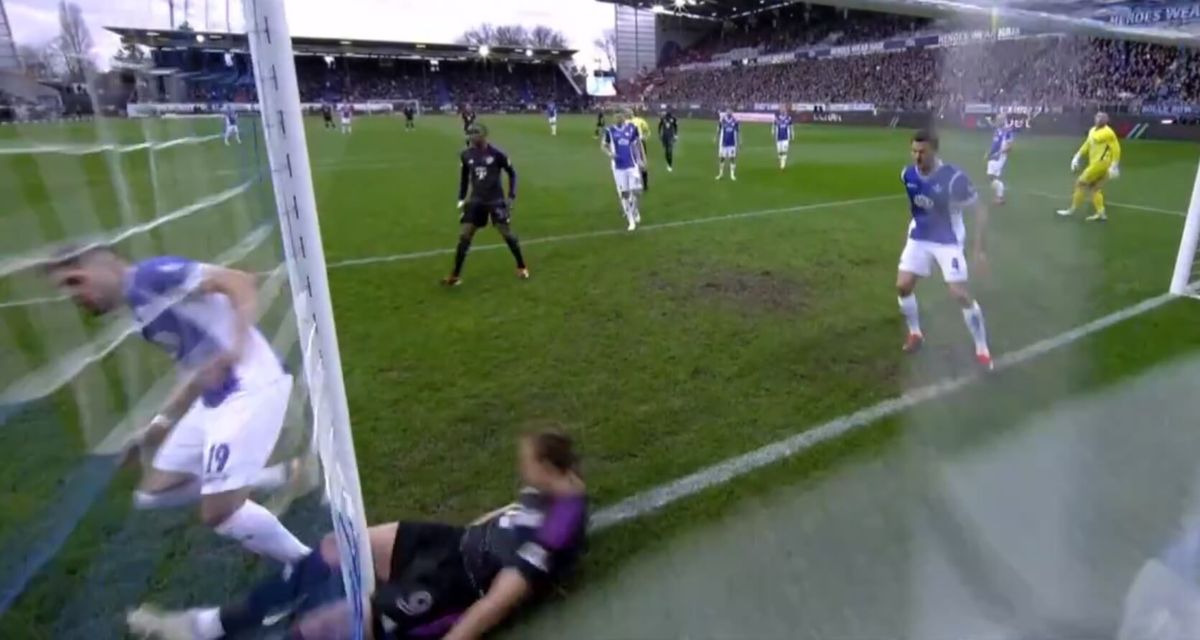 Nietypowa kontuzja Harry’ego Kane’a. Anglik uderzył w słupek [WIDEO] Zdjęcie główne wpisu