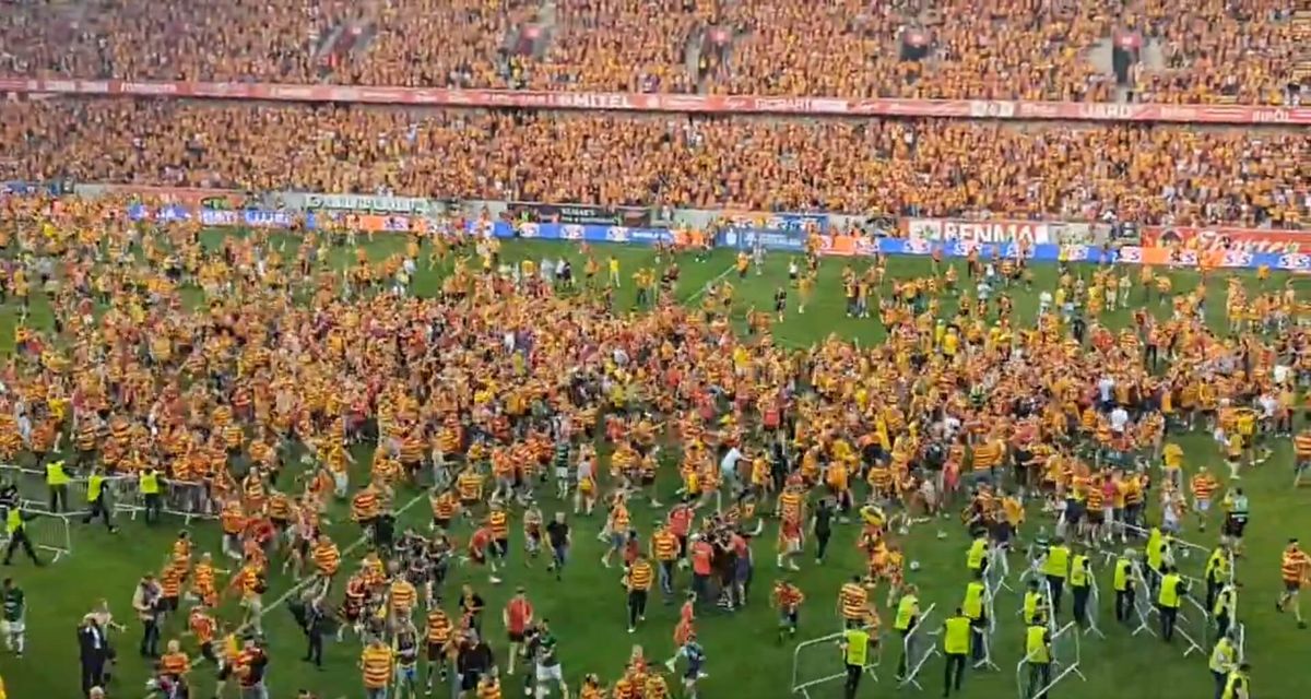 Jagiellonia mistrzem Polski! W Białymstoku trwa świętowanie [WIDEO] Zdjęcie główne wpisu