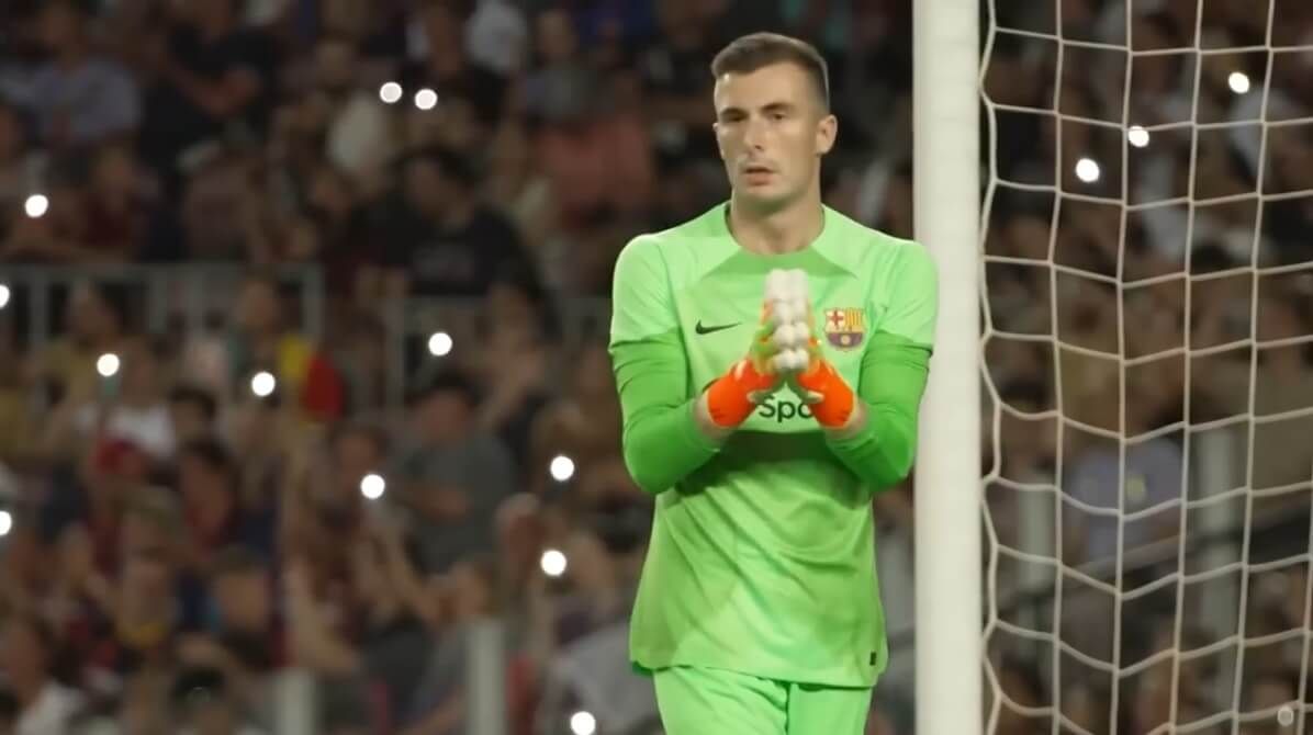 Trudna rozmowa Inakiego Peni z Hansim Flickiem. Hiszpan rozważa odejście z Barcelony Zdjęcie główne wpisu