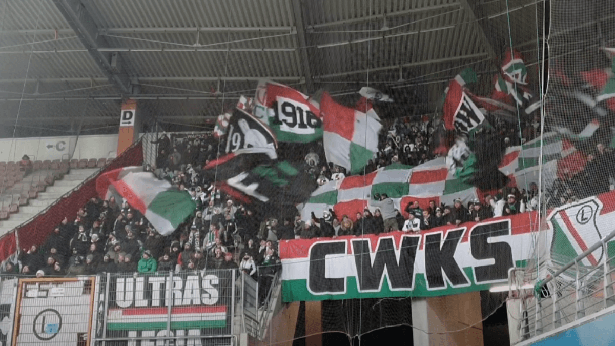 Legia zrobi trzecie podejście do piłkarza? Szokujące doniesienia ws. nowego napastnika Zdjęcie główne wpisu