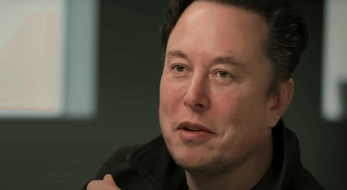 Elon Musk wykupi piłkarskiego giganta?! Ojciec miliardera potwierdza Zdjęcie główne wpisu