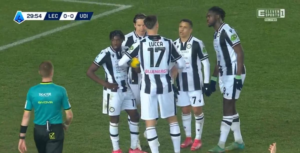 Cyrk w Serie A. Kosta Runjaić ukarał piłkarza za… wykorzystanie rzutu karnego [WIDEO] Zdjęcie główne wpisu