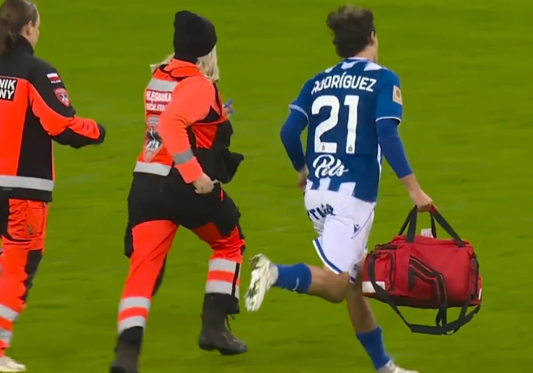 Piękny gest Pablo Rodrigueza! Wziął torbę medyczną i ruszył pomóc rywalowi! [WIDEO] Obraz wpisu