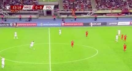 Przerzut Krychowiaka do sędziego liniowego… [WIDEO] Obraz wpisu