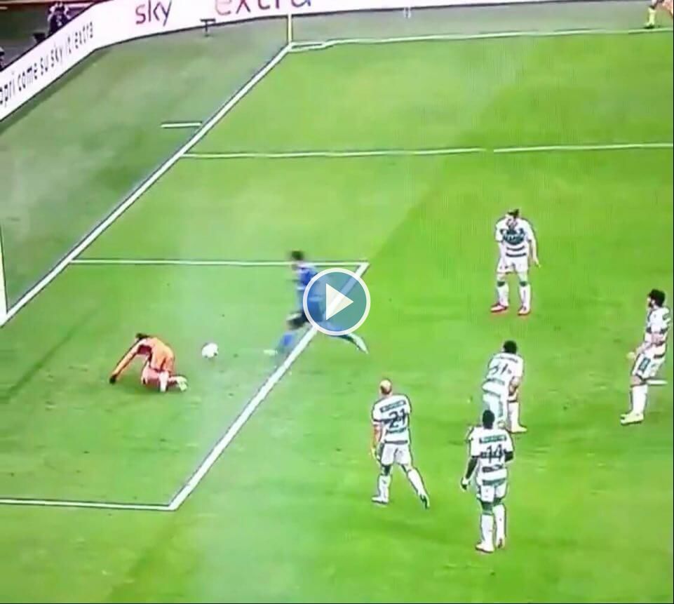 Kiks sezonu w Serie A! Trafił z 3 metrów w poprzeczkę [WIDEO] Obraz wpisu