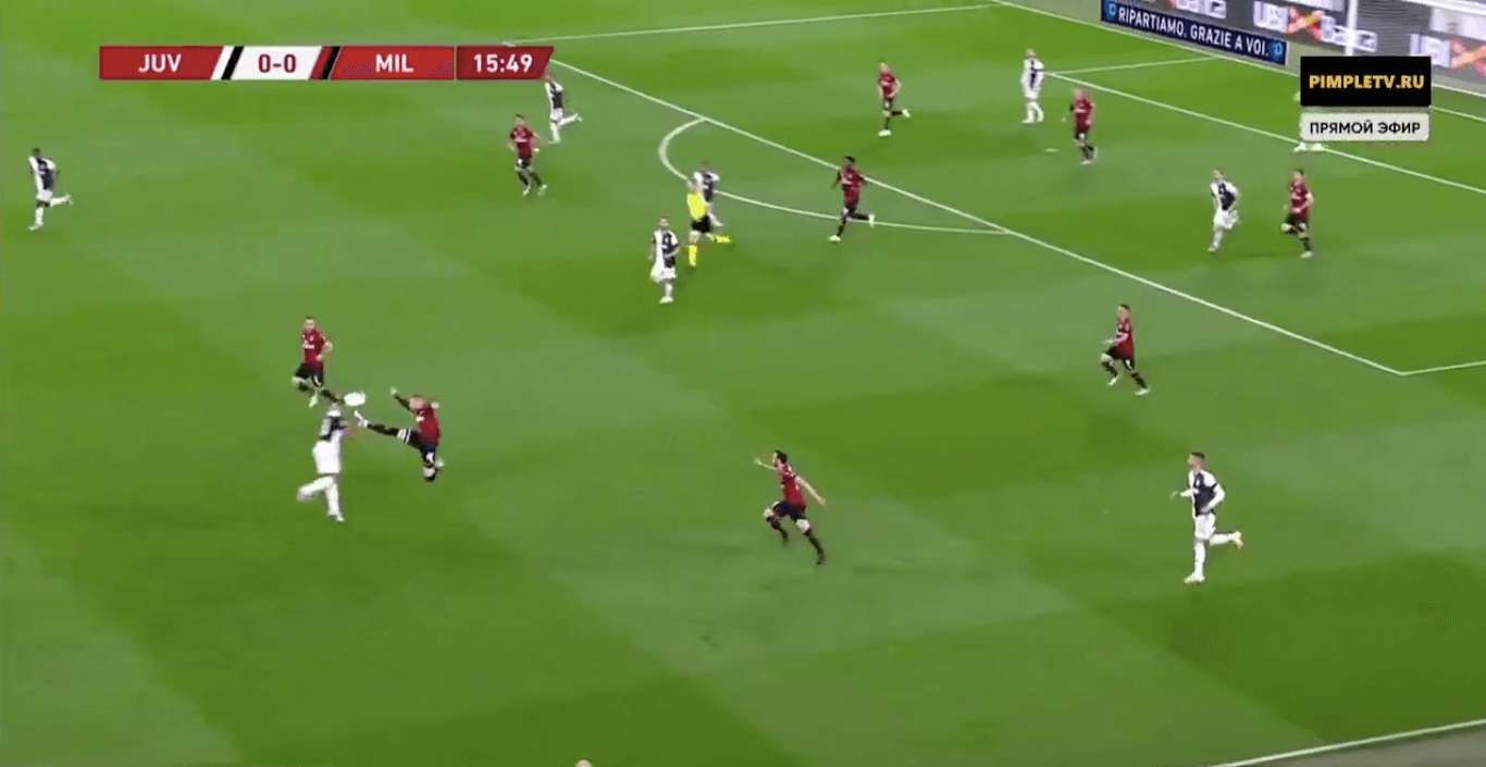 Rebić stracił kontakt z bazą. Brutalny faul Chorwata [WIDEO] Obraz wpisu
