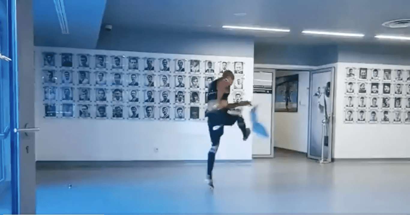 Kante skopał koszulkę! Co na to kibice? [WIDEO] Obraz wpisu