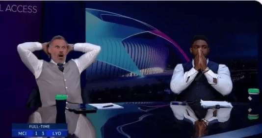 Genialna reakcja ekspertów na pudło Sterlinga. Carragher i Richards w szoku [WIDEO] Obraz wpisu