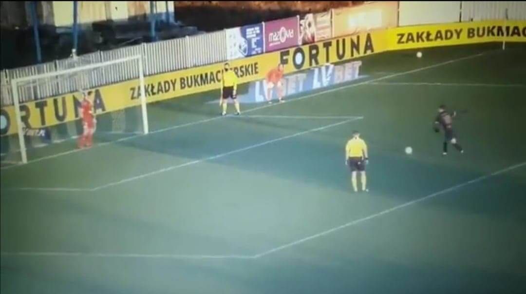 Michał Kucharczyk nie zachwyca kibiców. Fatalne wykonanie rzutu karnego [WIDEO] Obraz wpisu