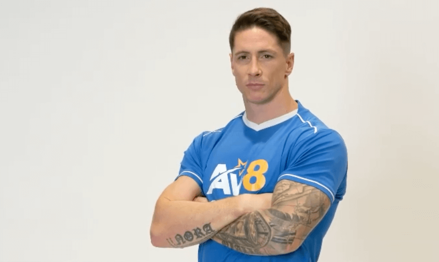 Niesamowita przemiana sylwetki Fernando Torresa. Hiszpan zaproszony na galę WWE? Obraz wpisu