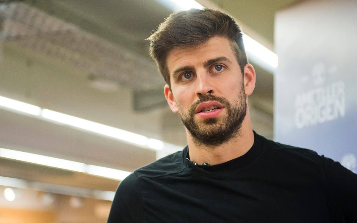 Piłkarze FC Barcelony żegnają Pique. Lewandowski: „Bardzo mi pomógł w moich pierwszych dniach” Obraz wpisu