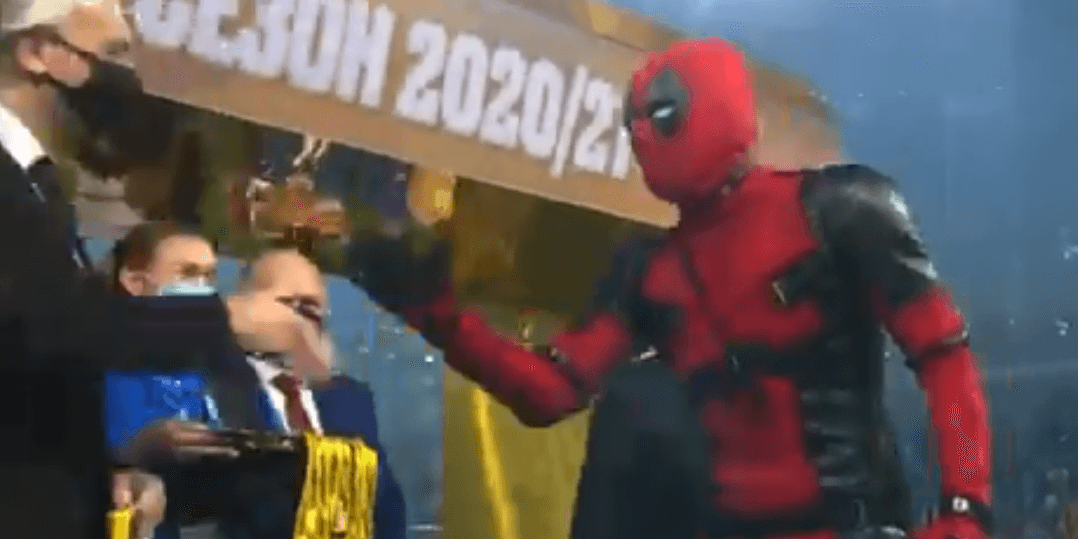 Deadpool odebrał medal za mistrzostwo Rosji. Komiczny pomysł Dzyuby [WIDEO] Obraz wpisu