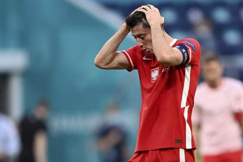 Robert Lewandowski przeprosił kibiców. Emocjonalny wpis kapitana reprezentacji Polski Obraz wpisu