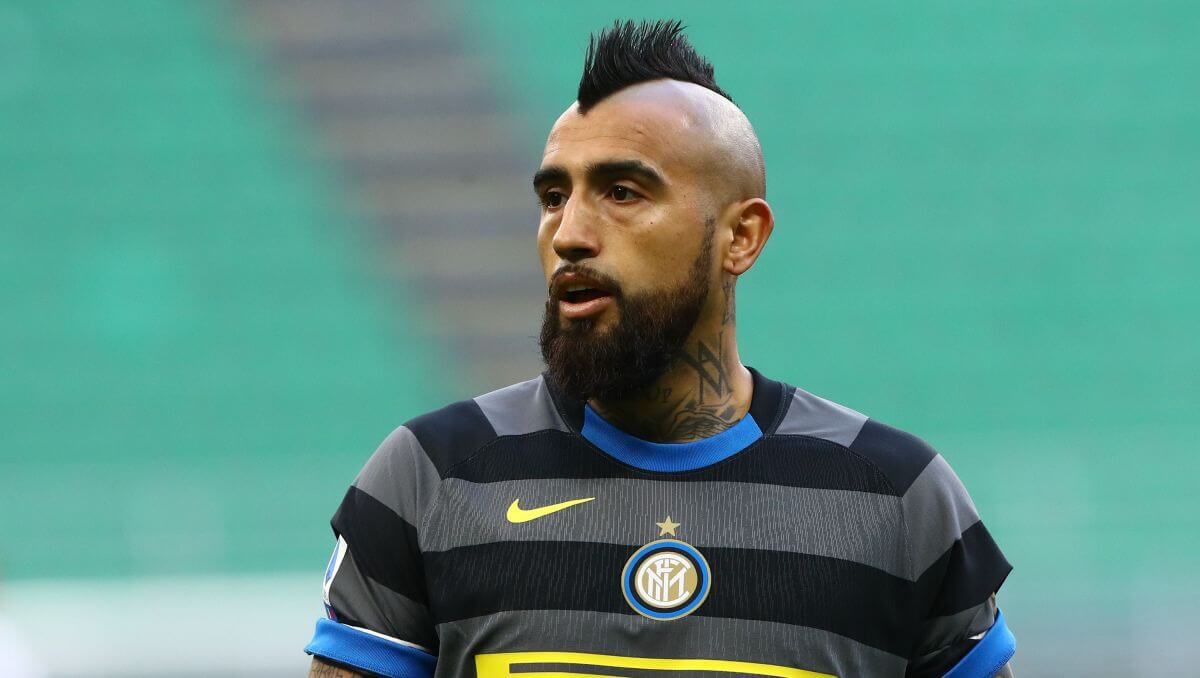 Arturo Vidal trafił do szpitala. Zaraził się koronawirusem po przyjęciu szczepionki Obraz wpisu