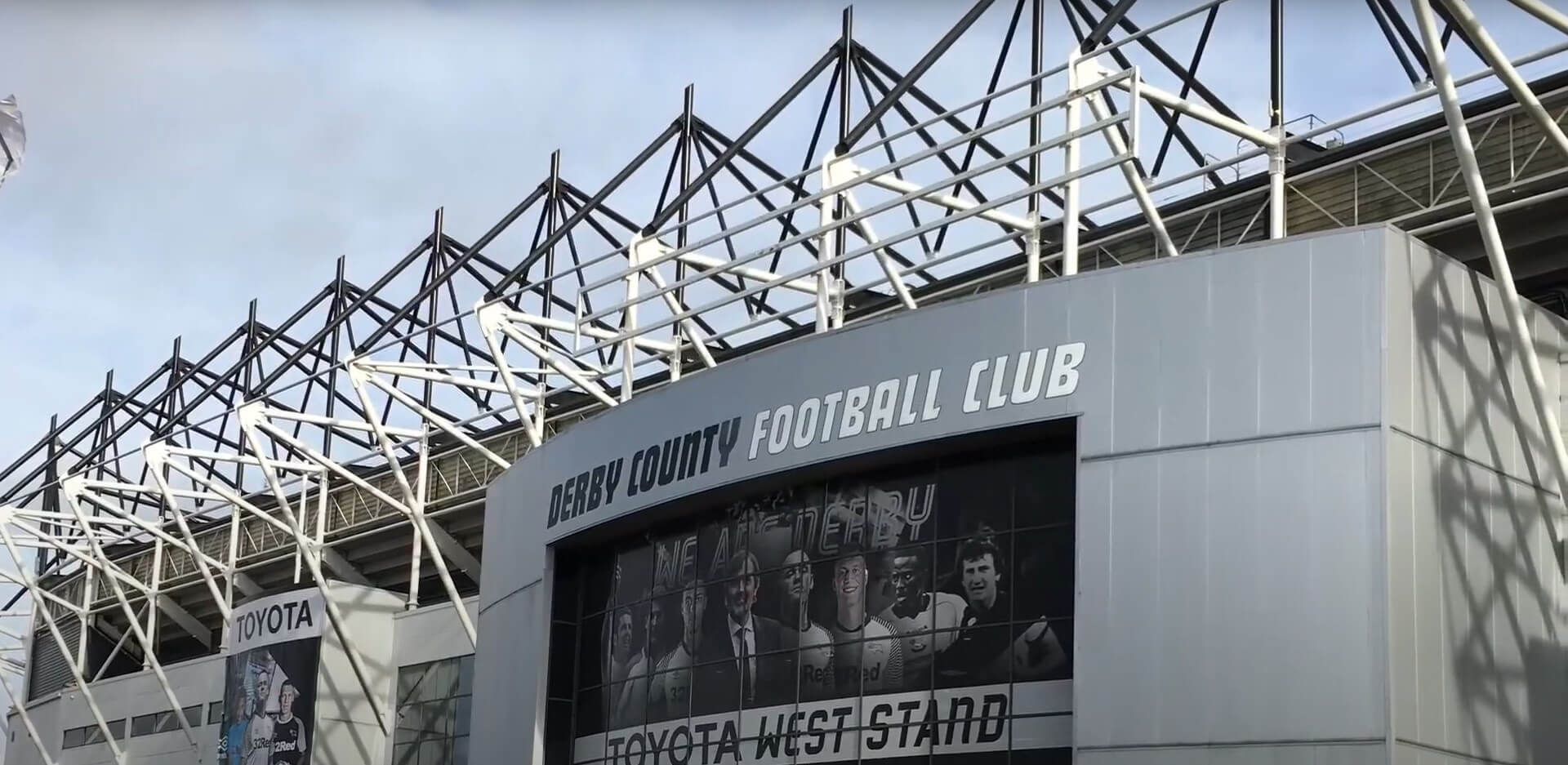 Słynny aktor rozważa wykupienie Derby County! Nieoczekiwana pomoc? Obraz wpisu