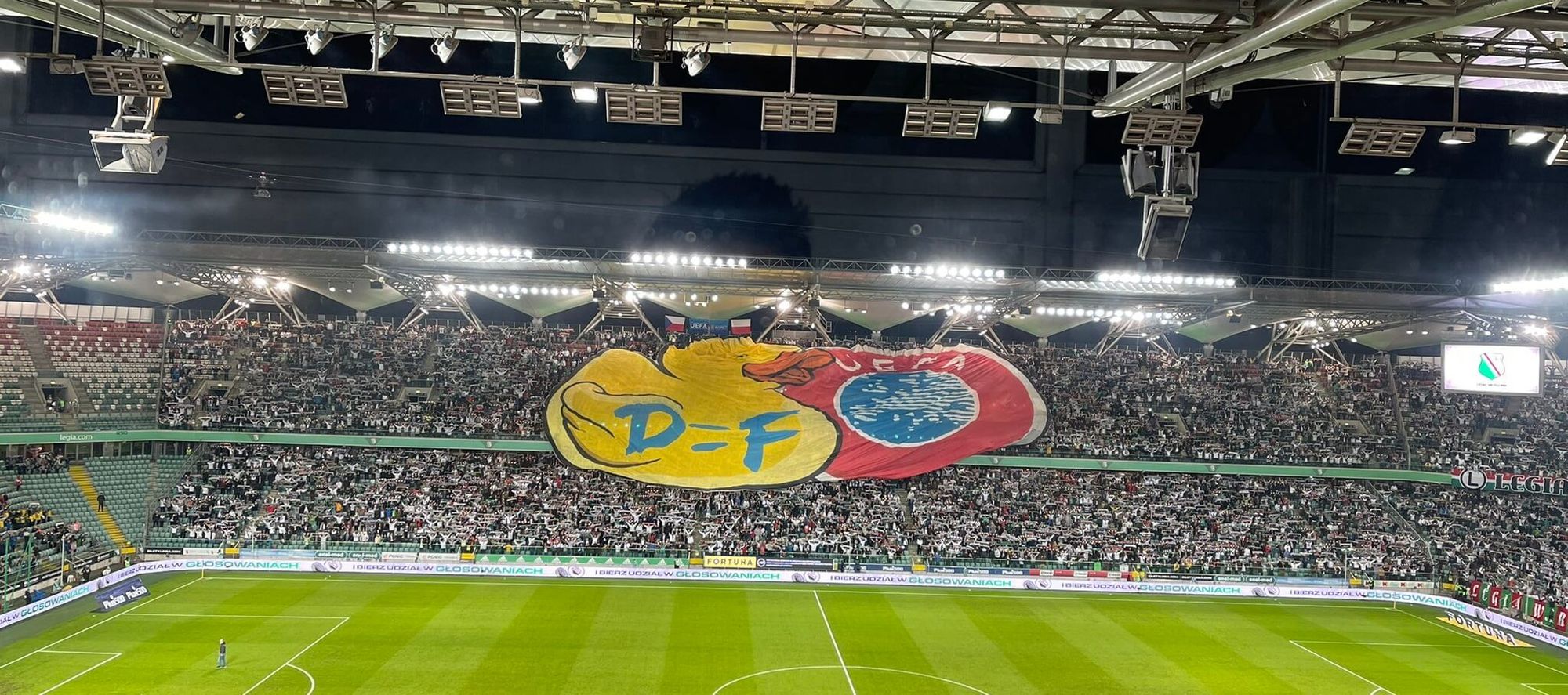 Legia uciekła spod topora! Warszawianie zagrają w fazie grupowej Ligi Europy [REAKCJE] Obraz wpisu