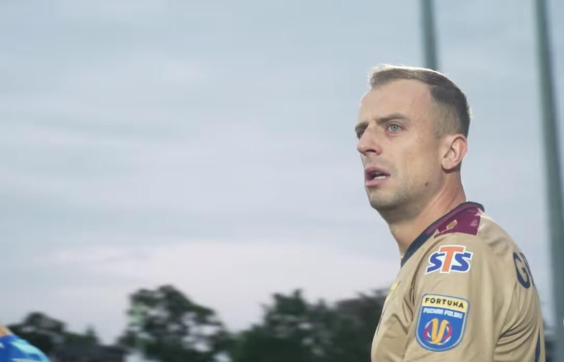 Kamil Grosicki stanął w obronie bramkarza Pogoni Szczecin. „Zastanówcie się nad sobą” Obraz wpisu