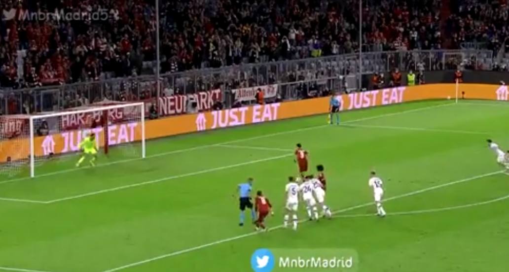 Lewandowski jak zwykle bezbłędny! Polak z kolejną bramką w Lidze Mistrzów [WIDEO] Obraz wpisu