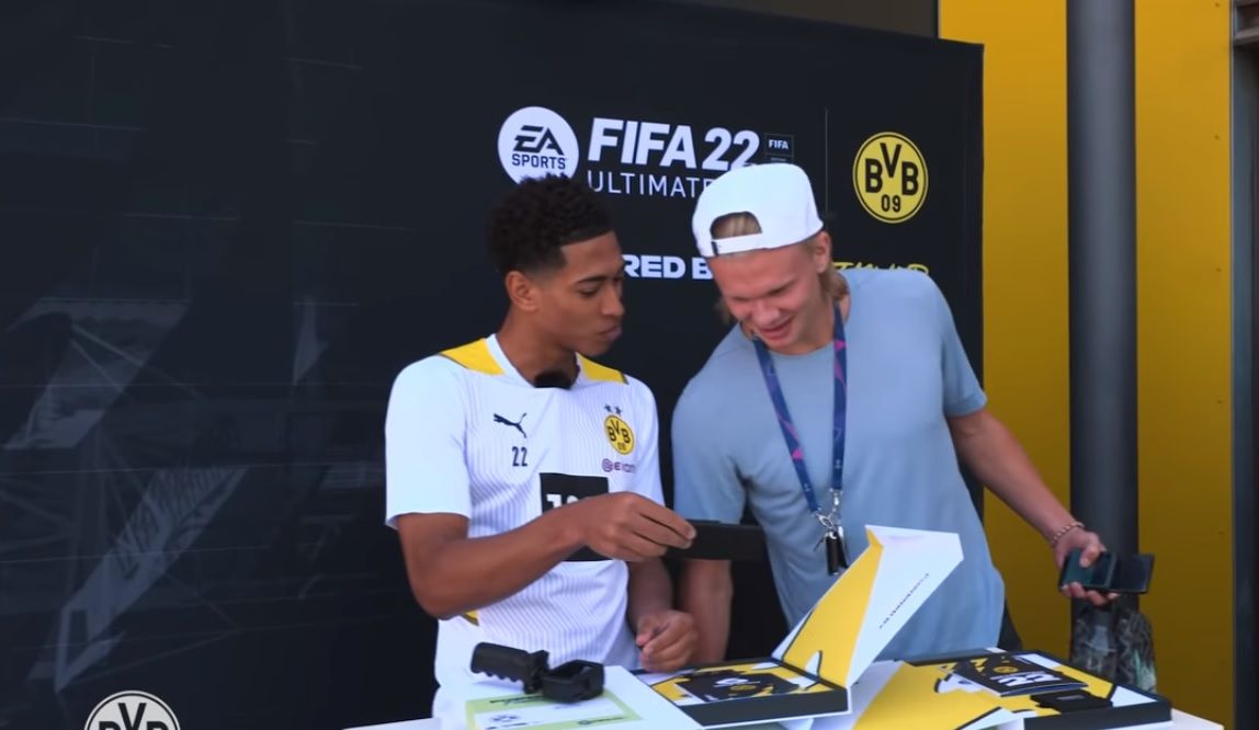Erling Haaland poznał ocenę Roberta Lewandowskiego w FIFA 22. „Bez komentarza” [WIDEO] Obraz wpisu