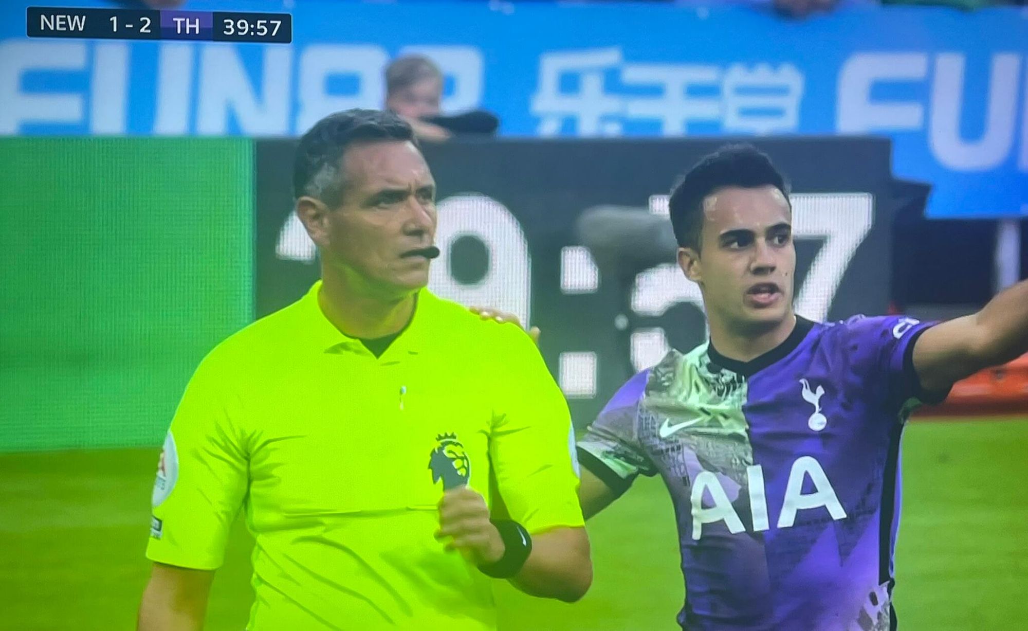 Spotkanie Newcastle – Tottenham przerwane! Służby walczą o życie kibica Obraz wpisu
