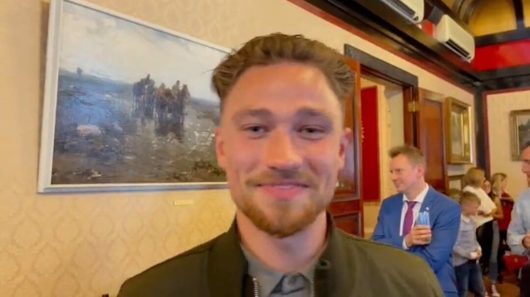 Matty Cash pozdrowił polskich kibiców! „Mam nadzieję, że już wkrótce się zobaczymy” [WIDEO] Obraz wpisu