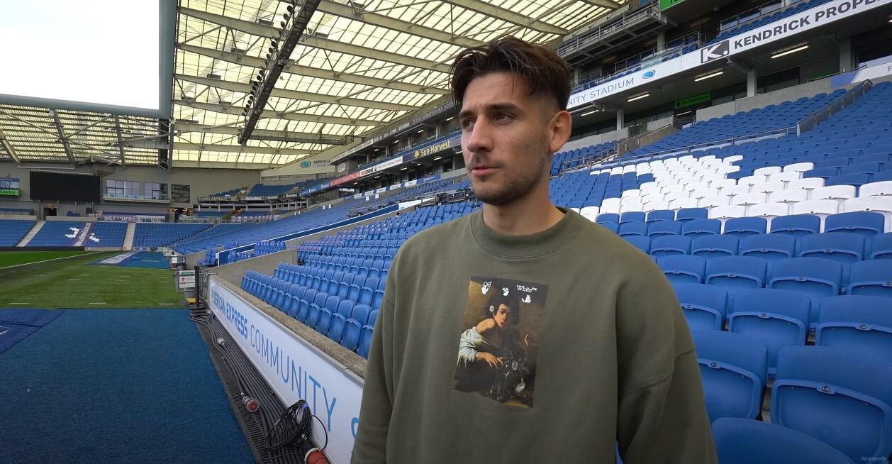 Jakub Moder o różnicach pomiędzy Premier League a Ekstraklasą. „Fani żyją każdą akcją” Obraz wpisu