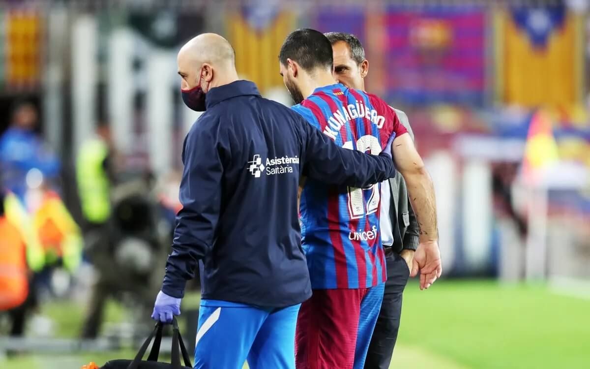 To jednak nie koniec kariery Agüero? Xavi zdementował plotki. „Nic o tym nie wiem” Obraz wpisu