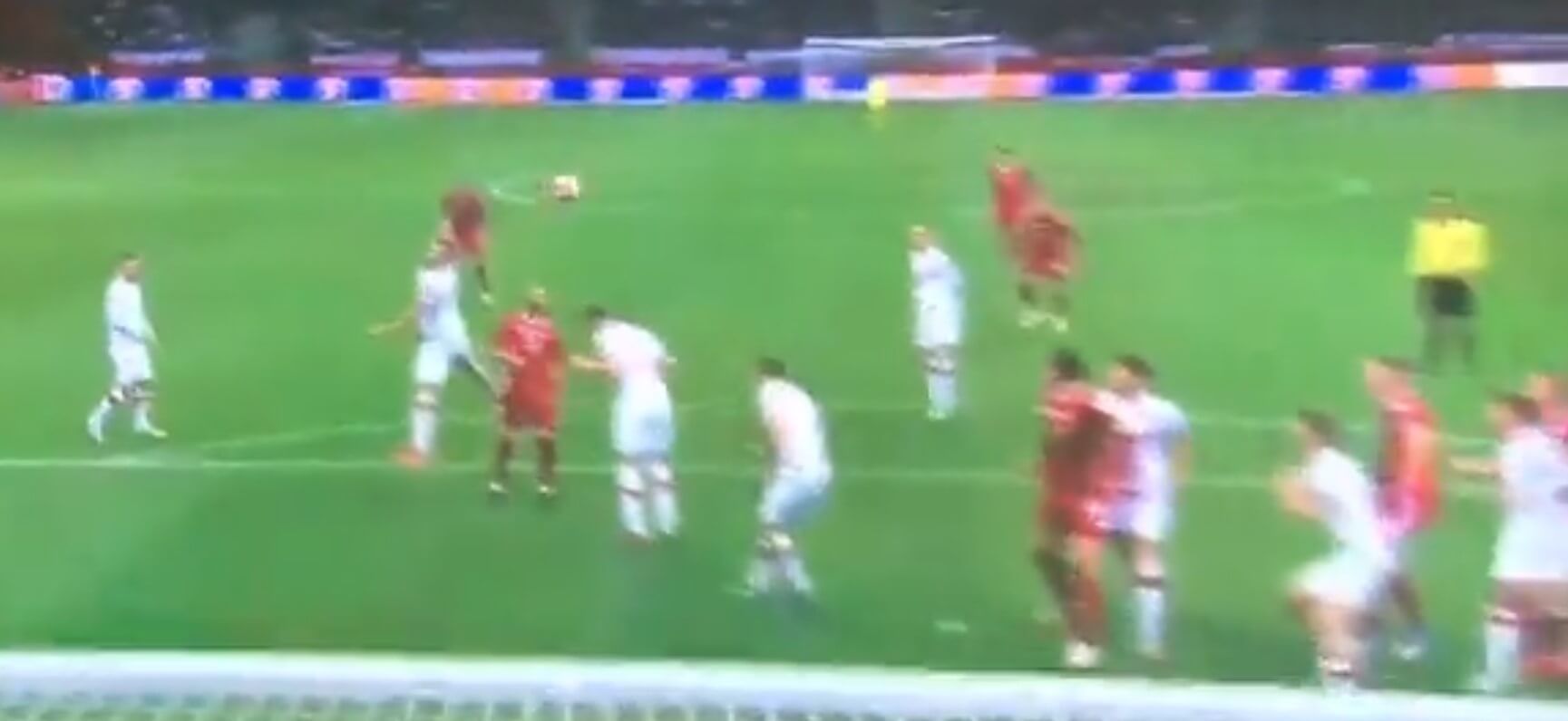 Węgrzy prowadzą z Polakami. Schafer wykorzystał zagranie Puchacza [WIDEO] Obraz wpisu