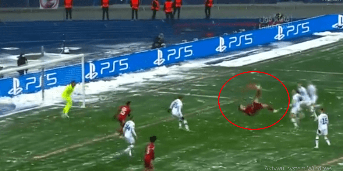 Lewandowski jest nie z tej planety! Piękny gol przewrotką [WIDEO] Obraz wpisu
