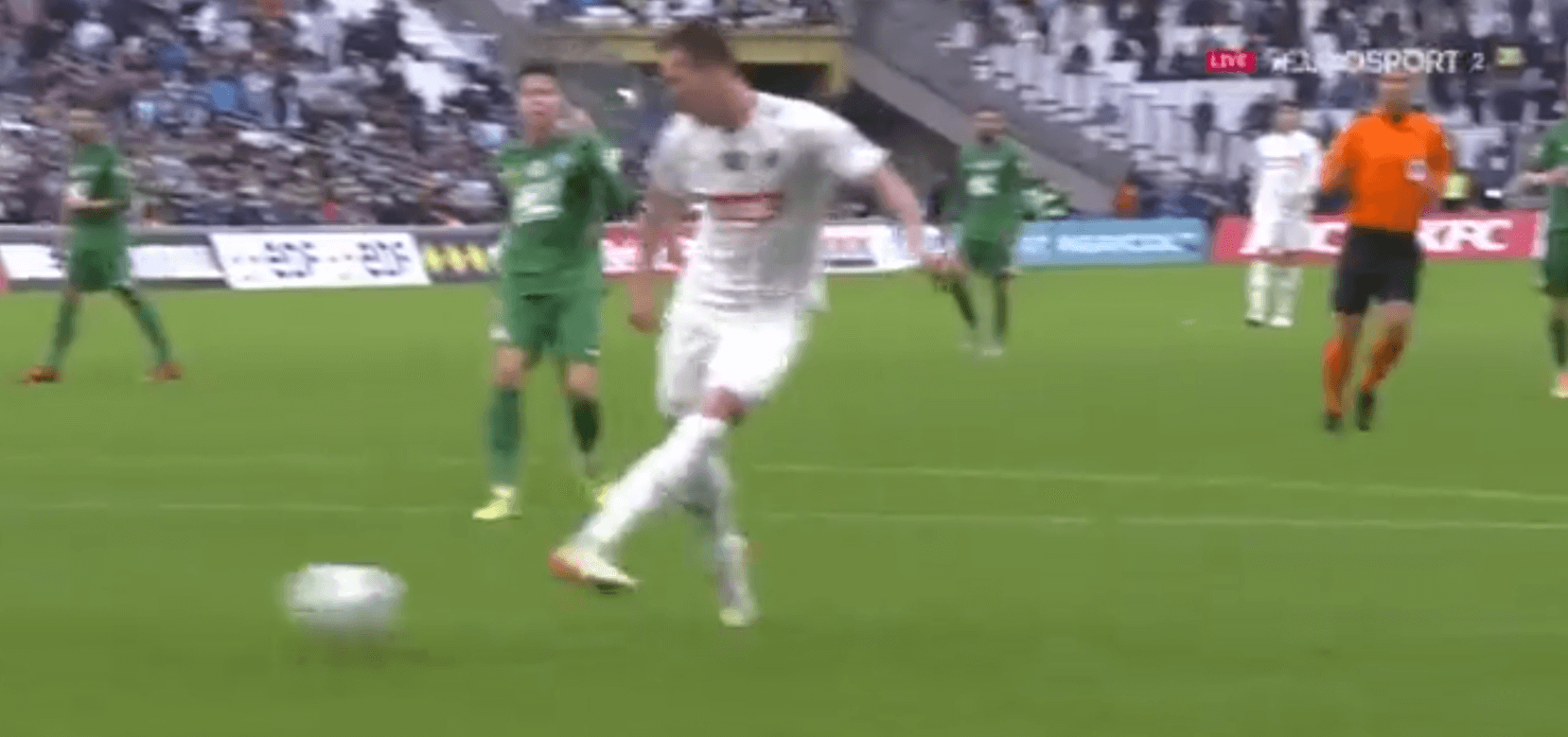 Milik z dubletem! Polak wyprowadza Marsylię na prowadzenie [WIDEO] Obraz wpisu
