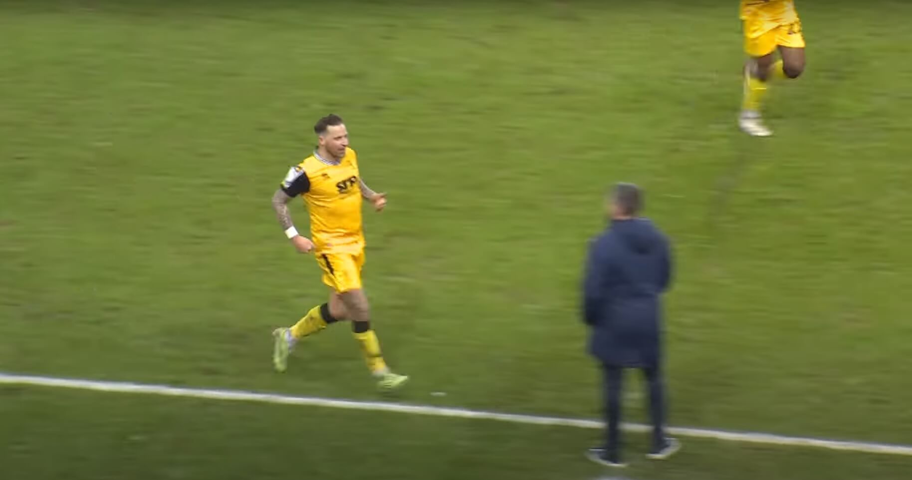 Odszedł z Sunderlandu, a następnie ustrzelił hat-tricka. Cieszynkę zadedykował byłemu trenerowi [WIDEO] Obraz wpisu