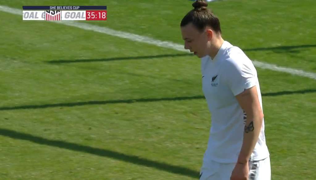 Hat-trick samobójów w pierwszej połowie. Niewiarygodna sytuacja podczas meczu kobiet [WIDEO] Obraz wpisu