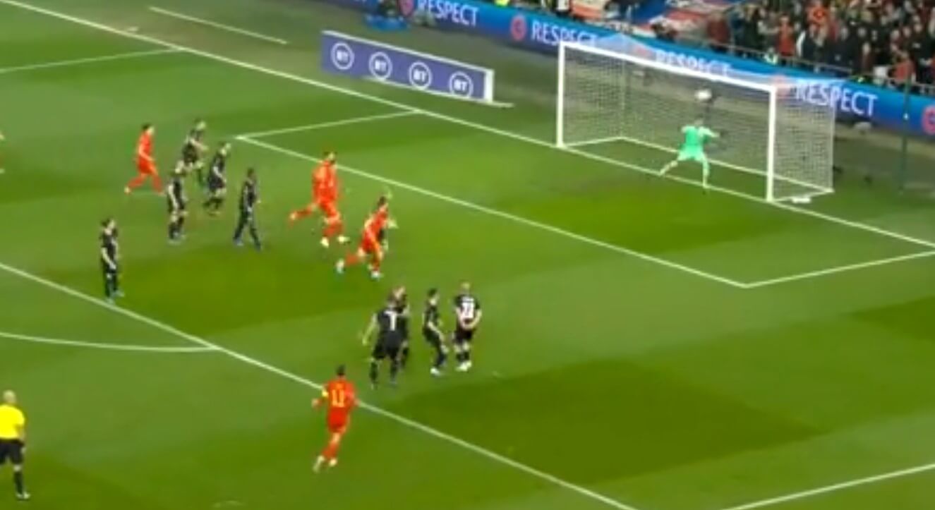 Piękny gol Bale’a w meczu z Austrią. Pokonał bramkarza strzałem z rzutu wolnego [WIDEO] Obraz wpisu