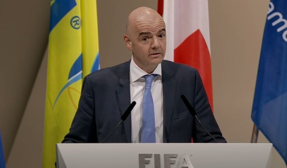 Gianni Infantino skomentował śmierć pracowników w Katarze. „Jeżeli dajesz komuś pracę, to dajesz mu godność i dumę” Obraz wpisu