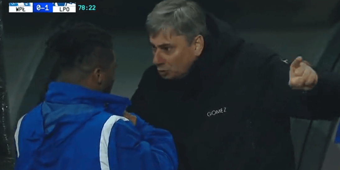 Skorża ostro motywował Ba Louę przed wejściem na boisko [WIDEO] Obraz wpisu