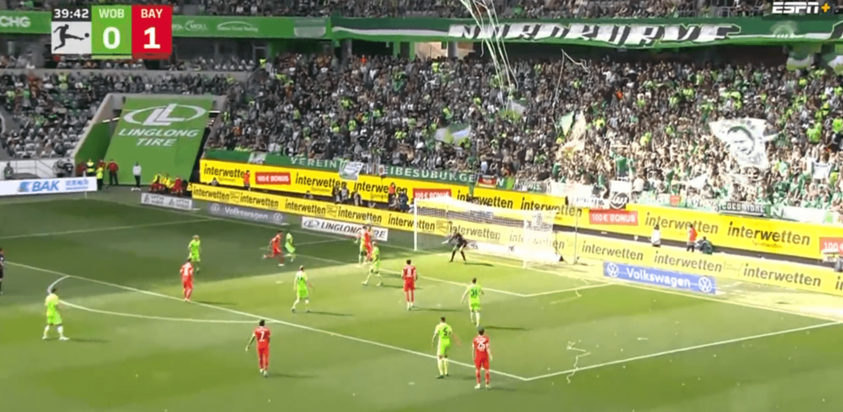 Lewandowski znowu strzela! Polak z 50. golem w tym sezonie [WIDEO] Obraz wpisu