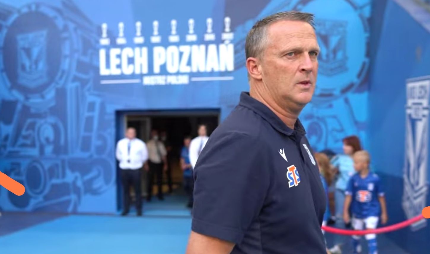 John van den Brom pod wrażeniem kibiców Lecha Poznań. „Ponad 30 lat w piłce, ale czegoś takiego jeszcze nie widziałem” Obraz wpisu